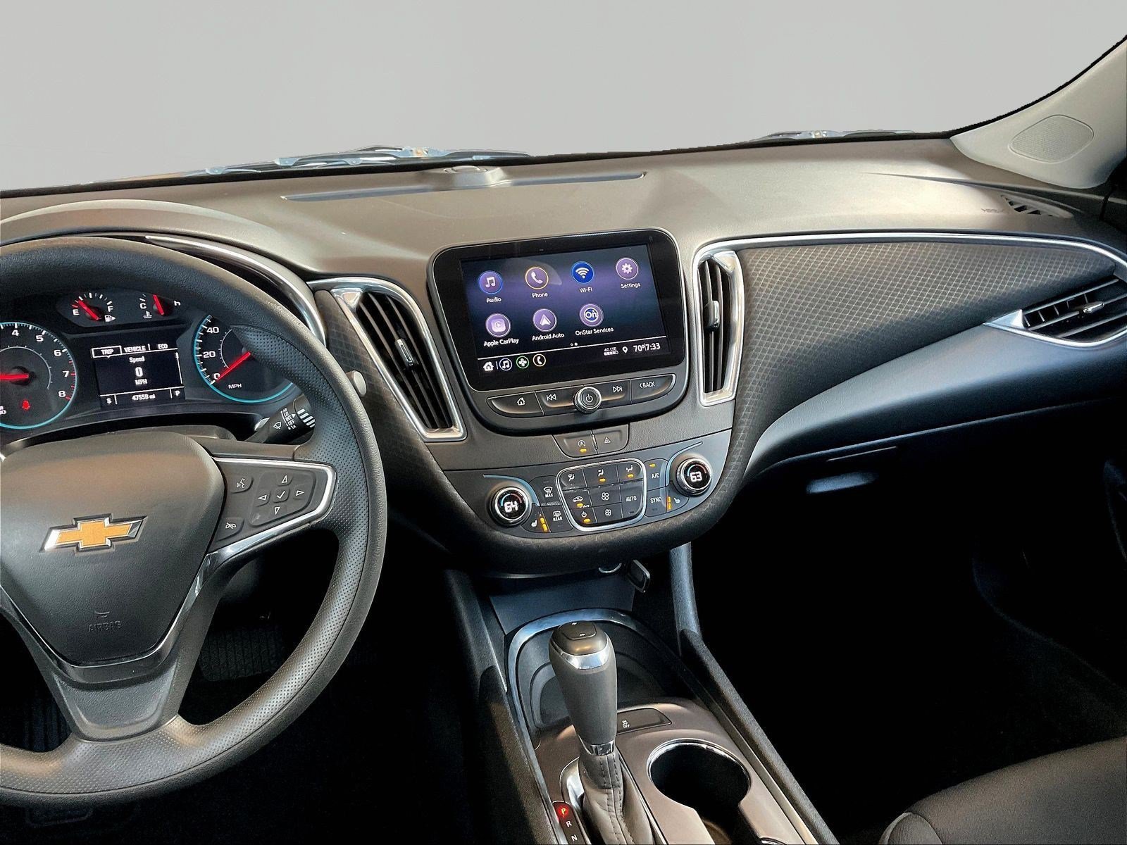 Used 2020 Chevrolet Malibu LT w/ Redline Edition FWD image 9