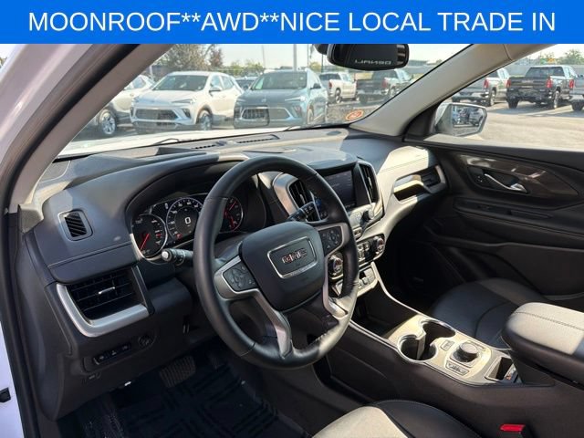 Used 2024 GMC Terrain Denali w/ Denali Premium Package AWD/4WD image 15