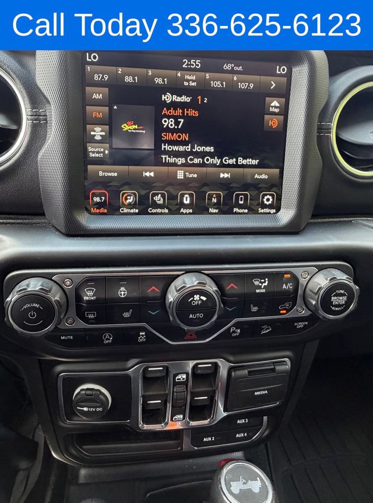 Used 2020 Jeep Wrangler Unlimited Sahara AWD/4WD image 23