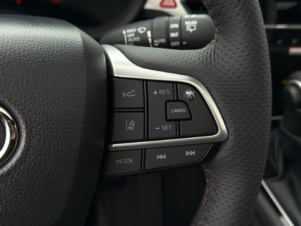New 2026 Toyota Sienna Platinum AWD/4WD image 26