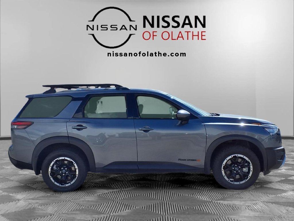 Used 2025 Nissan Pathfinder Rock Creek AWD/4WD image 31