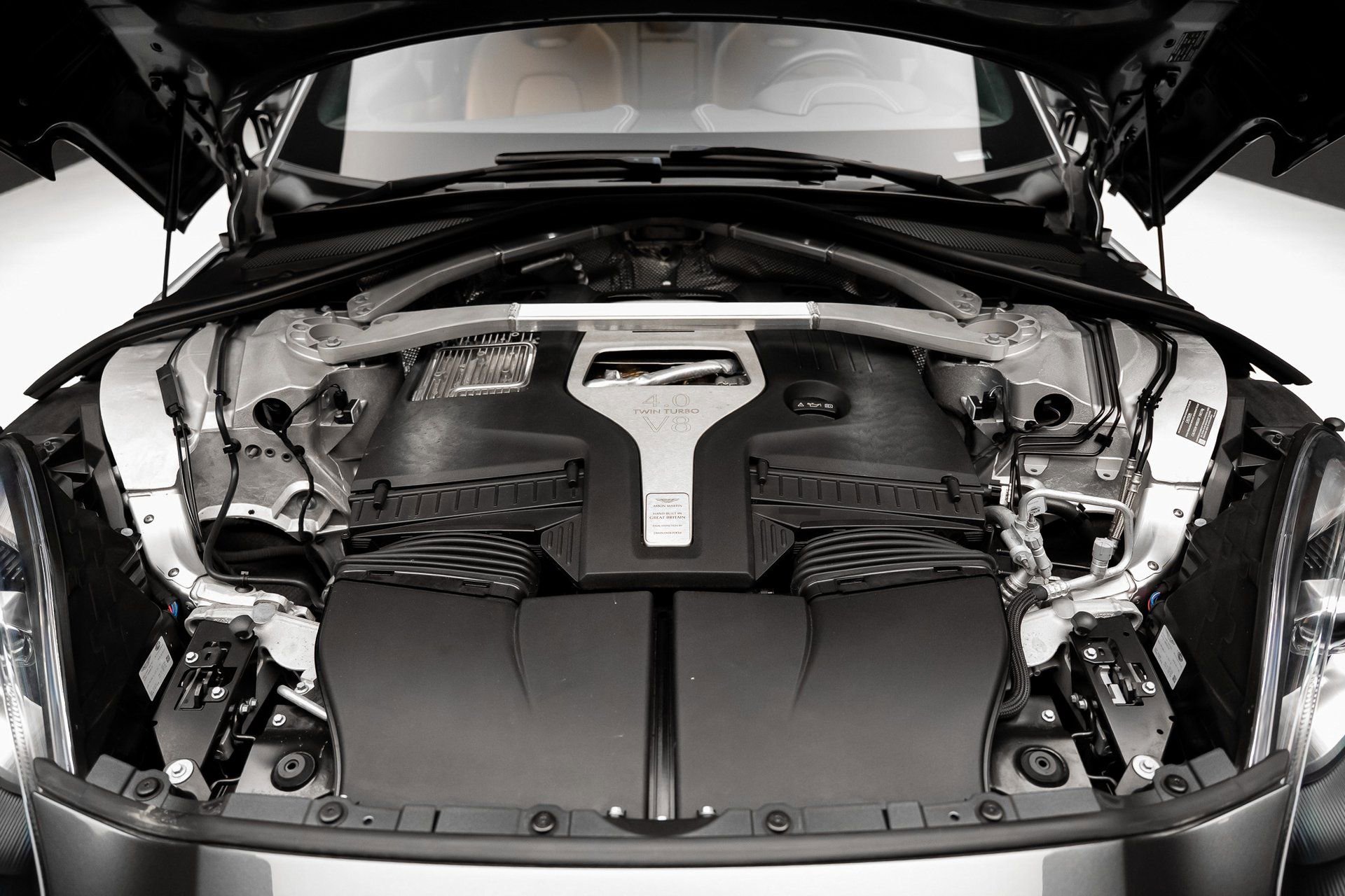 Used 2021 Aston Martin DBX image 70