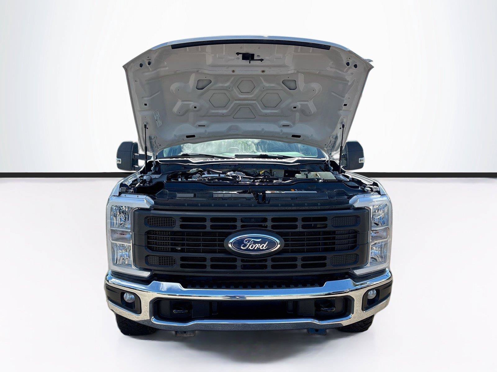 Used 2023 Ford F250 XL w/ FX4 Off-Road Package AWD/4WD image 30