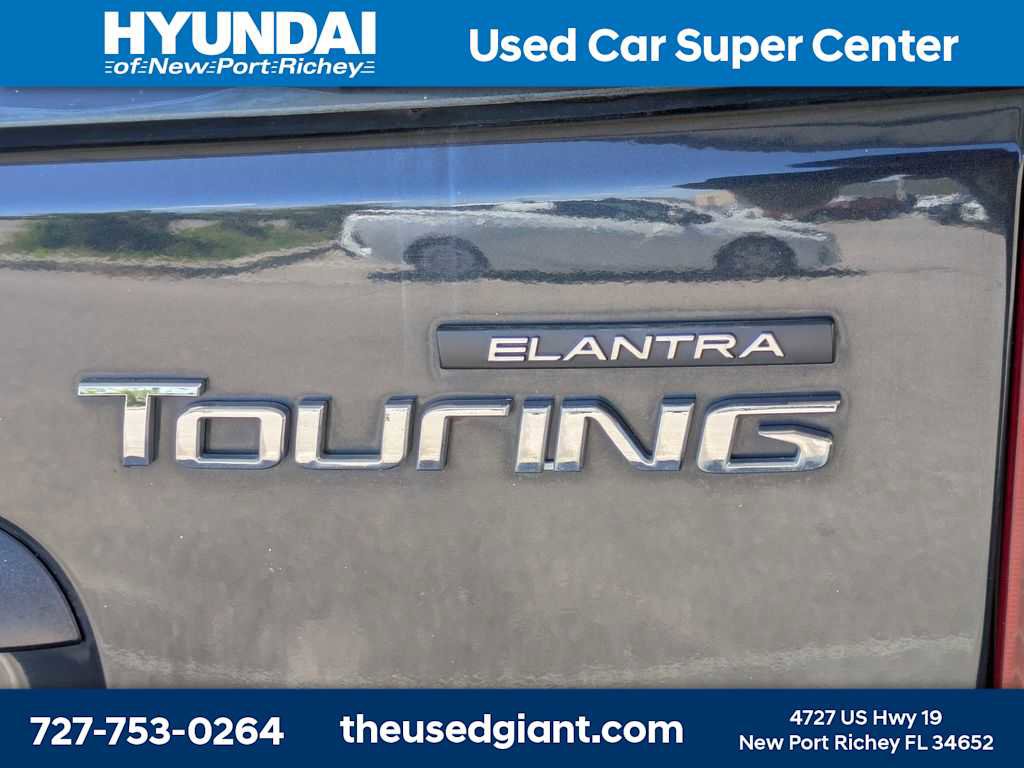 Used 2009 Hyundai Elantra w/ Premium-Sport Pkg 2 image 14