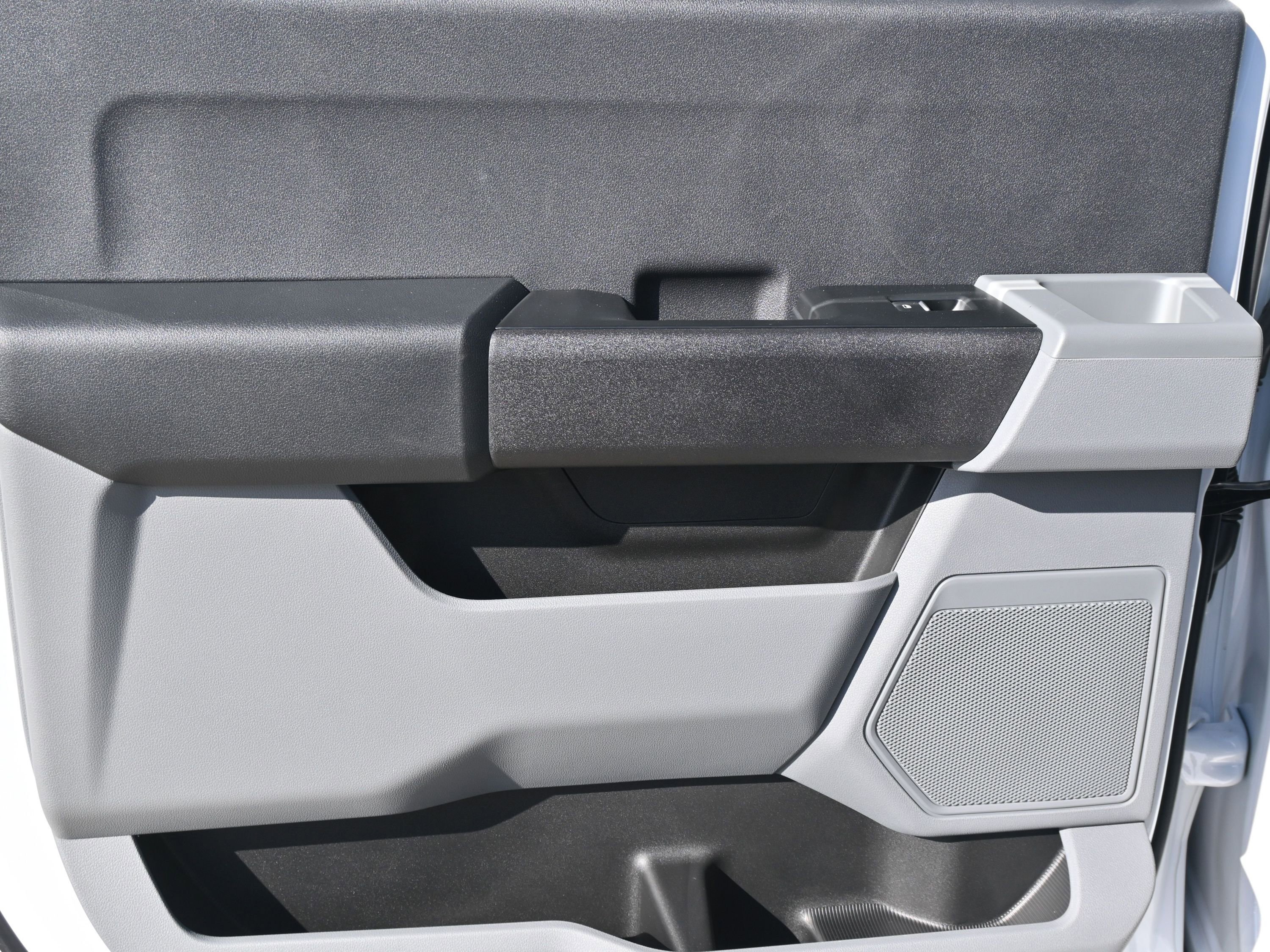 New 2026 Ford F550 2WD Crew Cab image 17