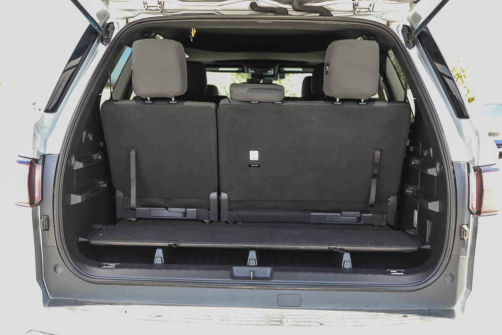 Used 2025 Toyota Sequoia SR5 AWD/4WD image 25