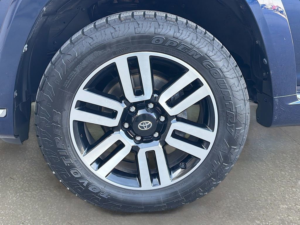 Used 2022 Toyota 4Runner Limited image 43