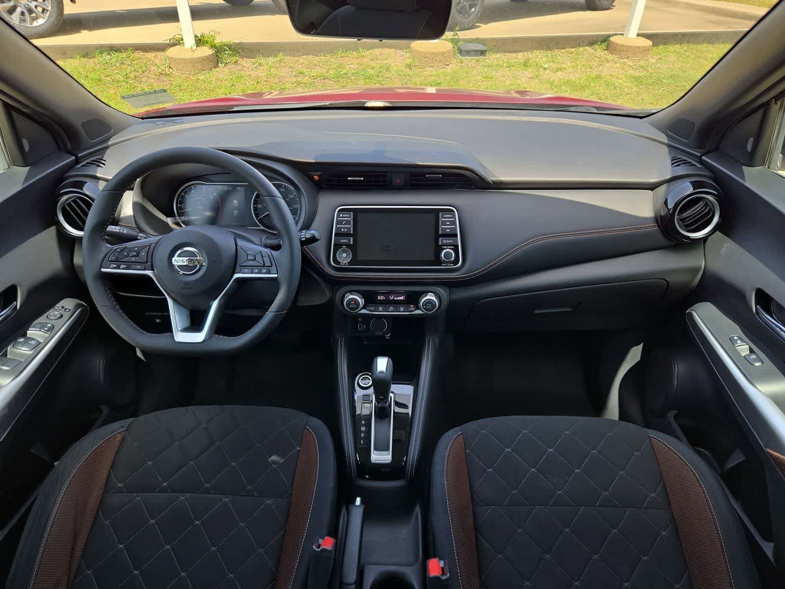 Used 2018 Nissan Kicks SR FWD image 13