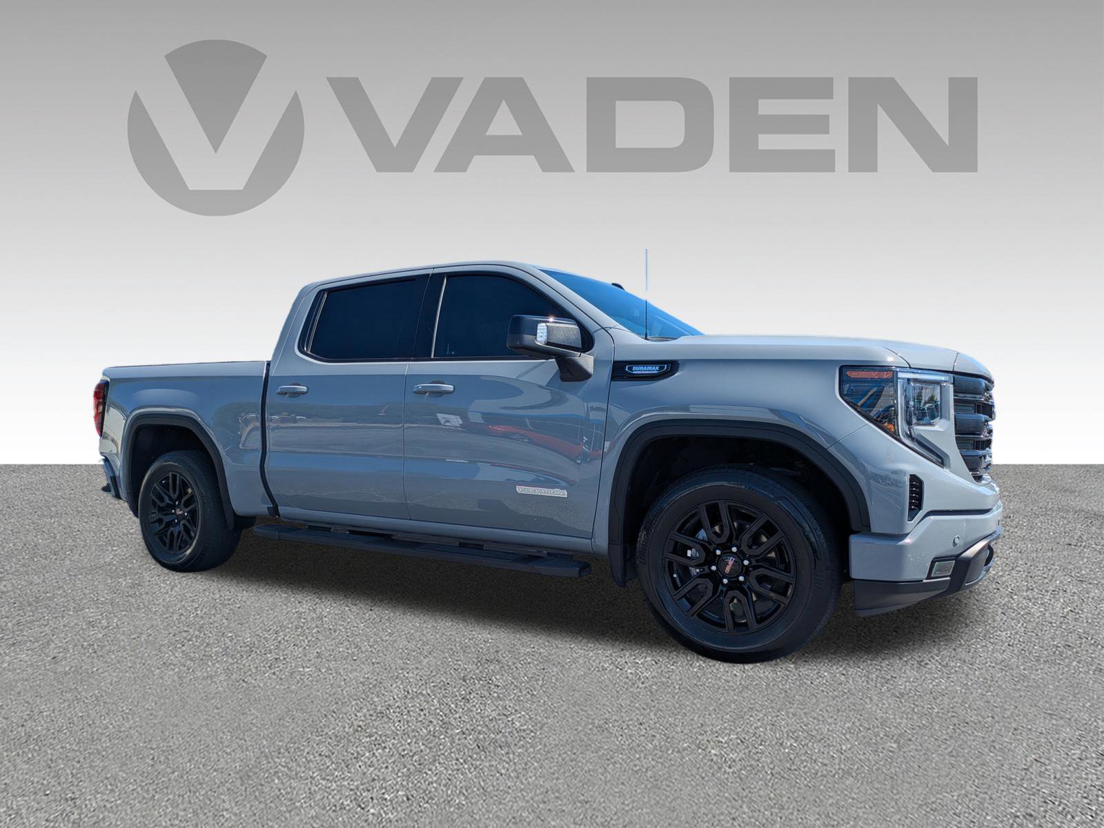 Used 2024 GMC Sierra 1500 Elevation w/ Elevation Premium Package image 3