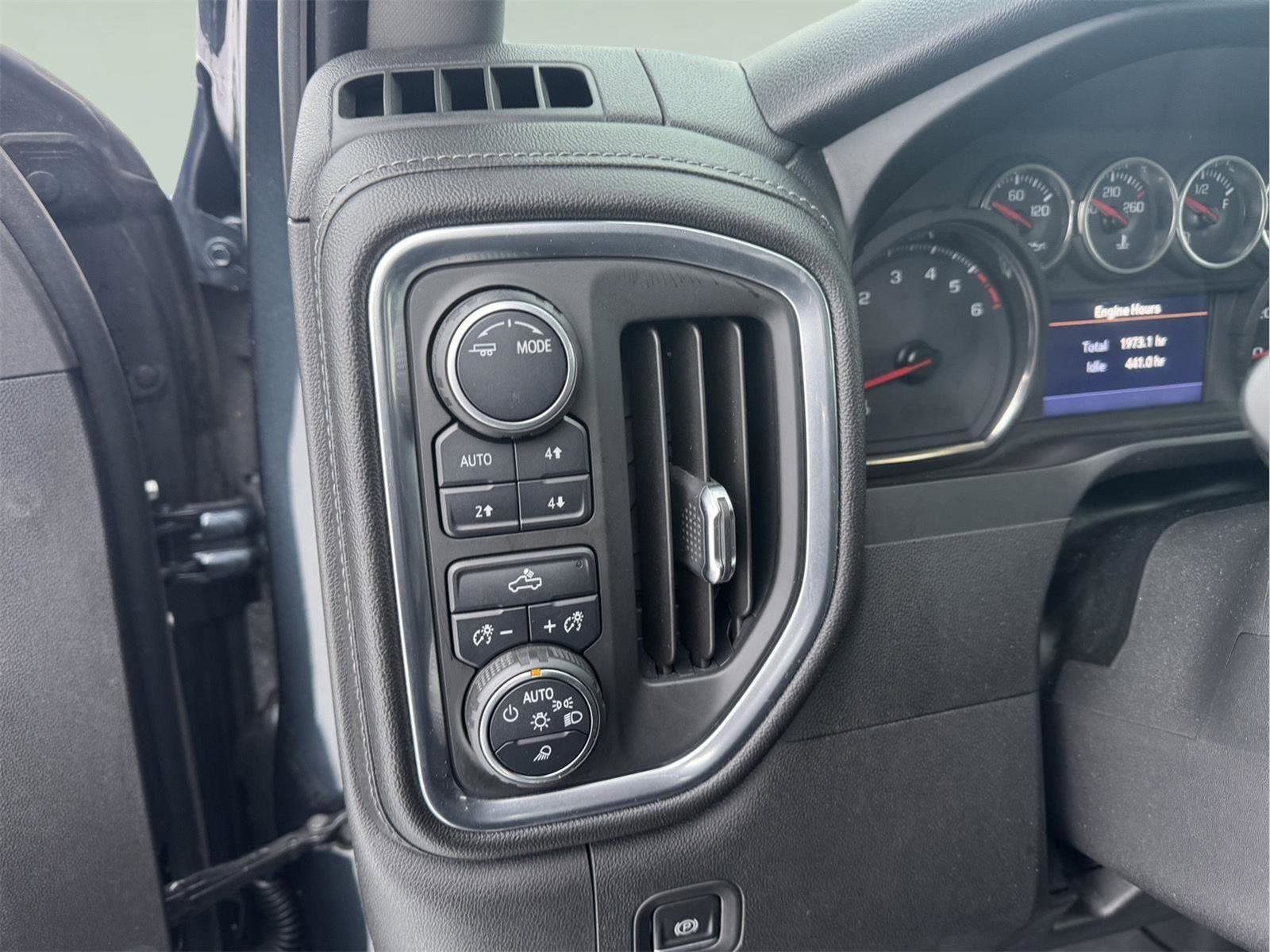 Used 2020 Chevrolet Silverado 1500 LT w/ All-Star Edition image 18