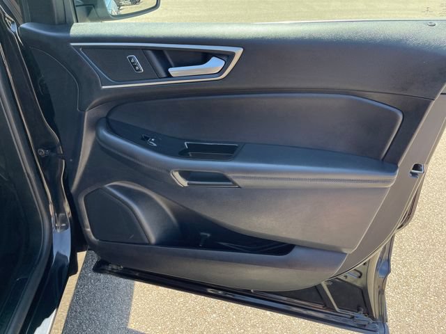 Used 2019 Ford Edge SEL w/ Equipment Group 201A AWD/4WD image 39