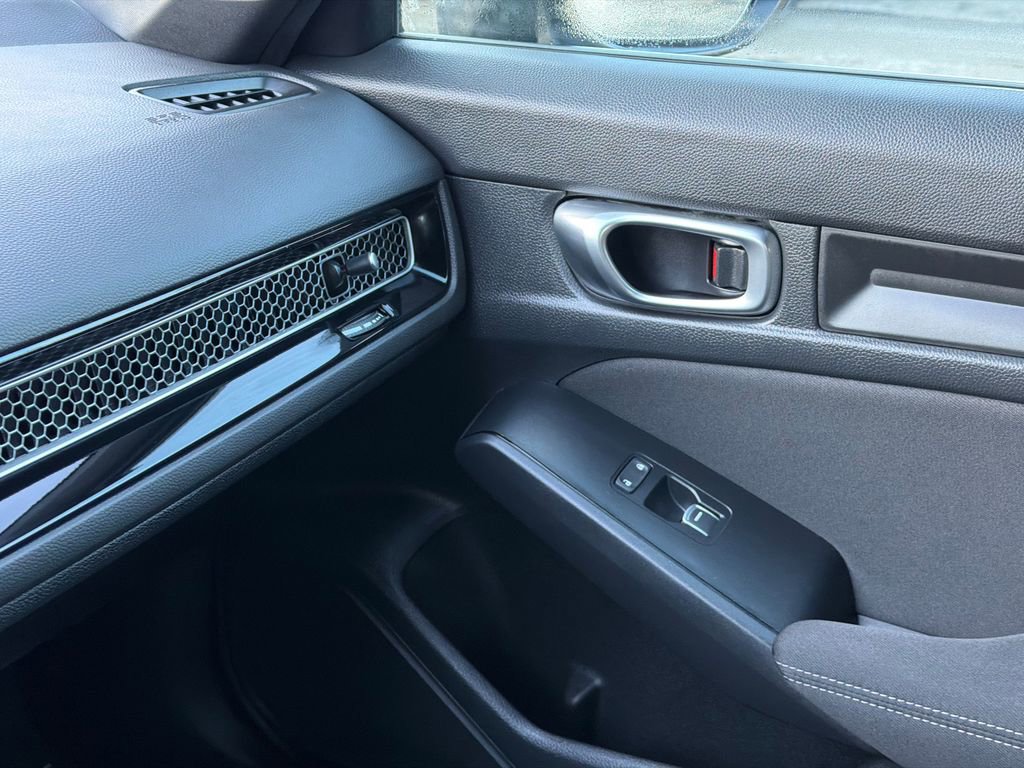 Certified 2023 Honda Civic Sport image 30