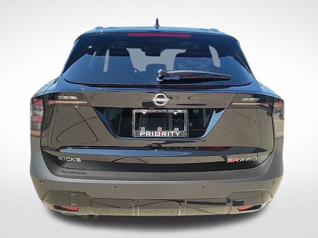 New 2025 Nissan Kicks SR w/ SR Premium Package AWD/4WD image 4