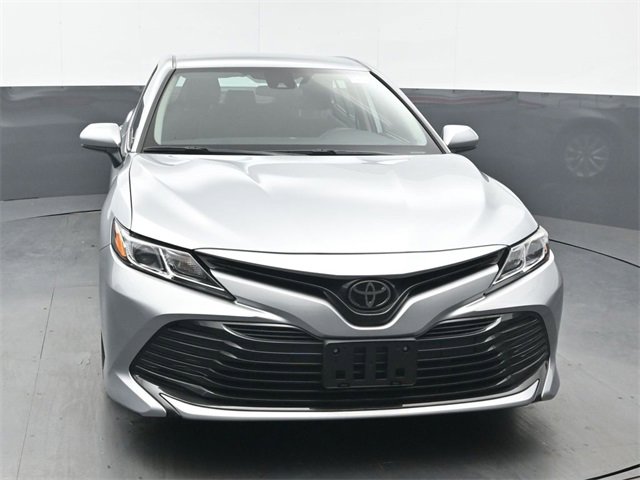 Used 2020 Toyota Camry LE image 8