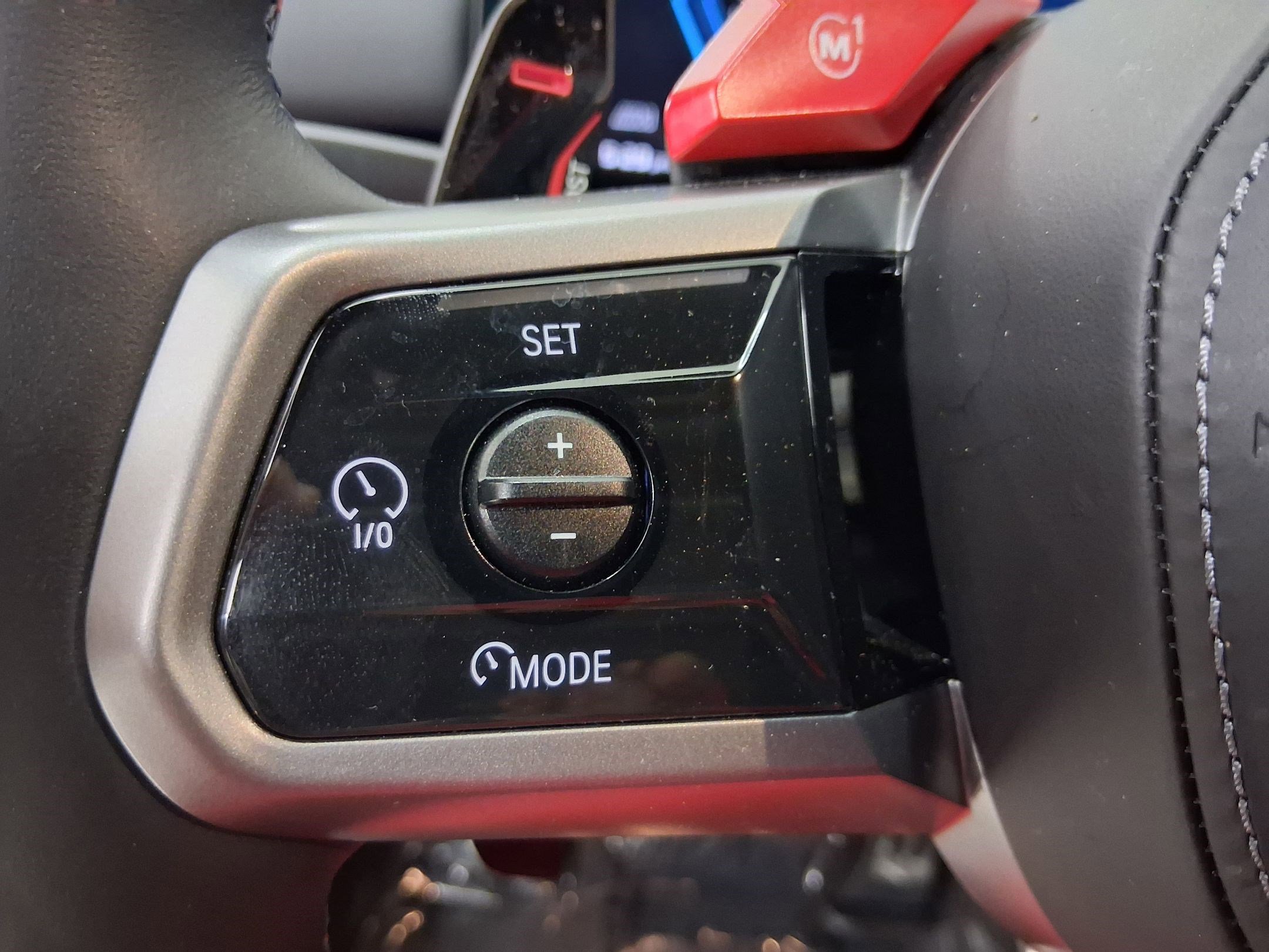 Used 2025 BMW M5 w/ Carbon Package image 16