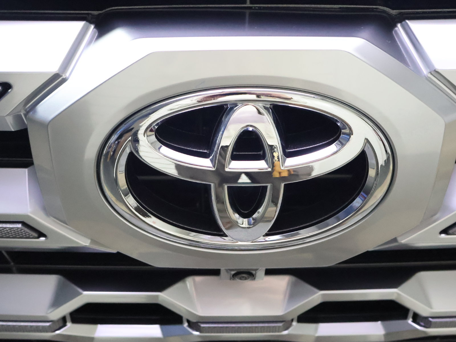 Used 2025 Toyota Tundra 1794 Edition AWD/4WD image 17