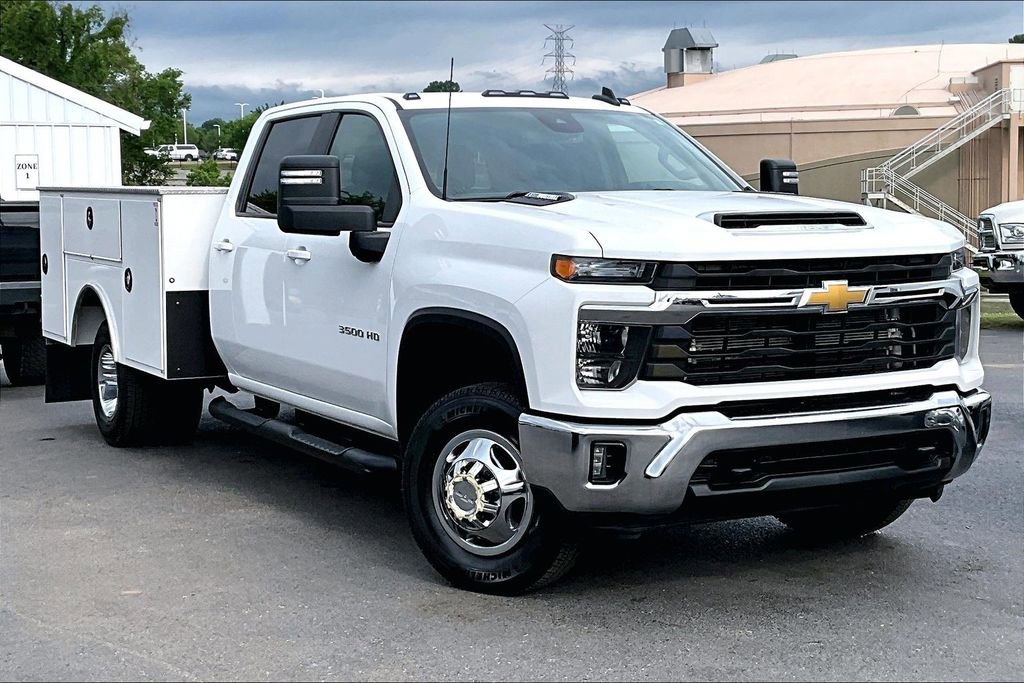Used 2024 Chevrolet Silverado 3500 LT w/ Convenience Package AWD/4WD image 37