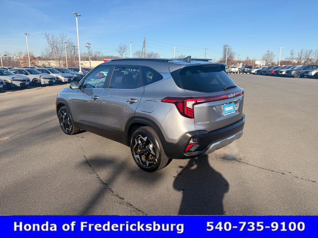 Used 2024 Kia Seltos EX image 4