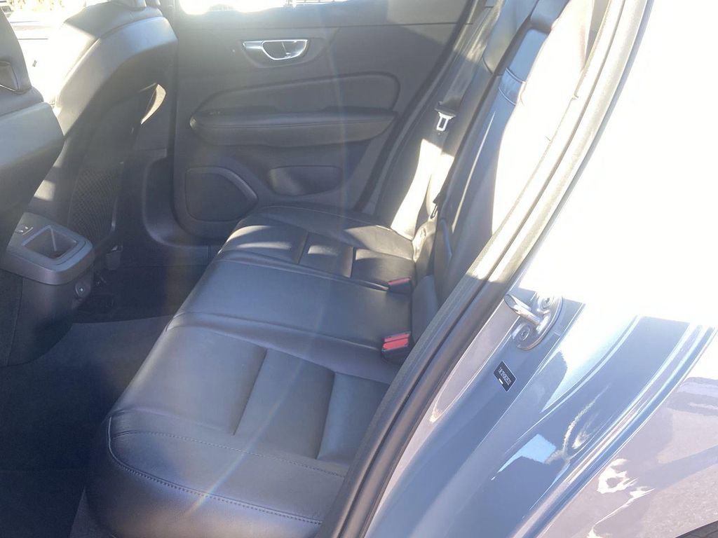 Used 2024 Volvo S60 B5 Core image 26