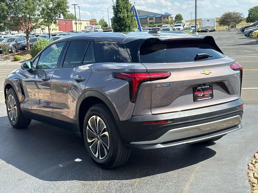 Used 2024 Chevrolet Blazer EV LT AWD/4WD image 32