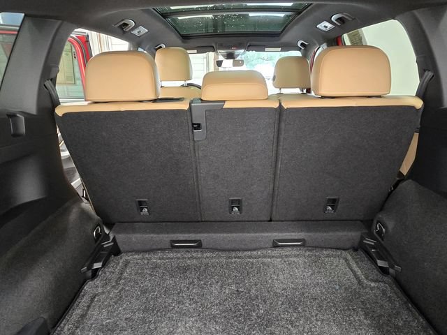 Certified 2024 Volkswagen Tiguan SE R-Line AWD/4WD image 29