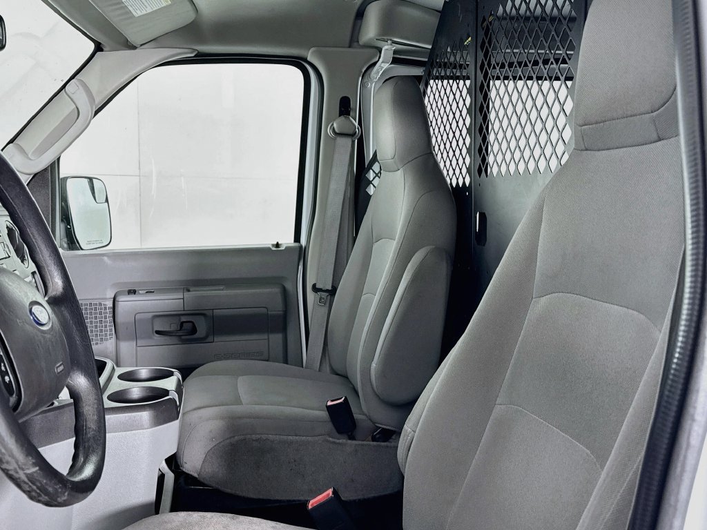 Used 2010 Ford E-150 and Econoline 150 RWD image 11