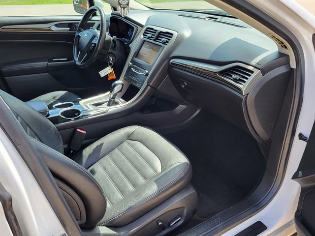 Used 2013 Ford Fusion SE image 26