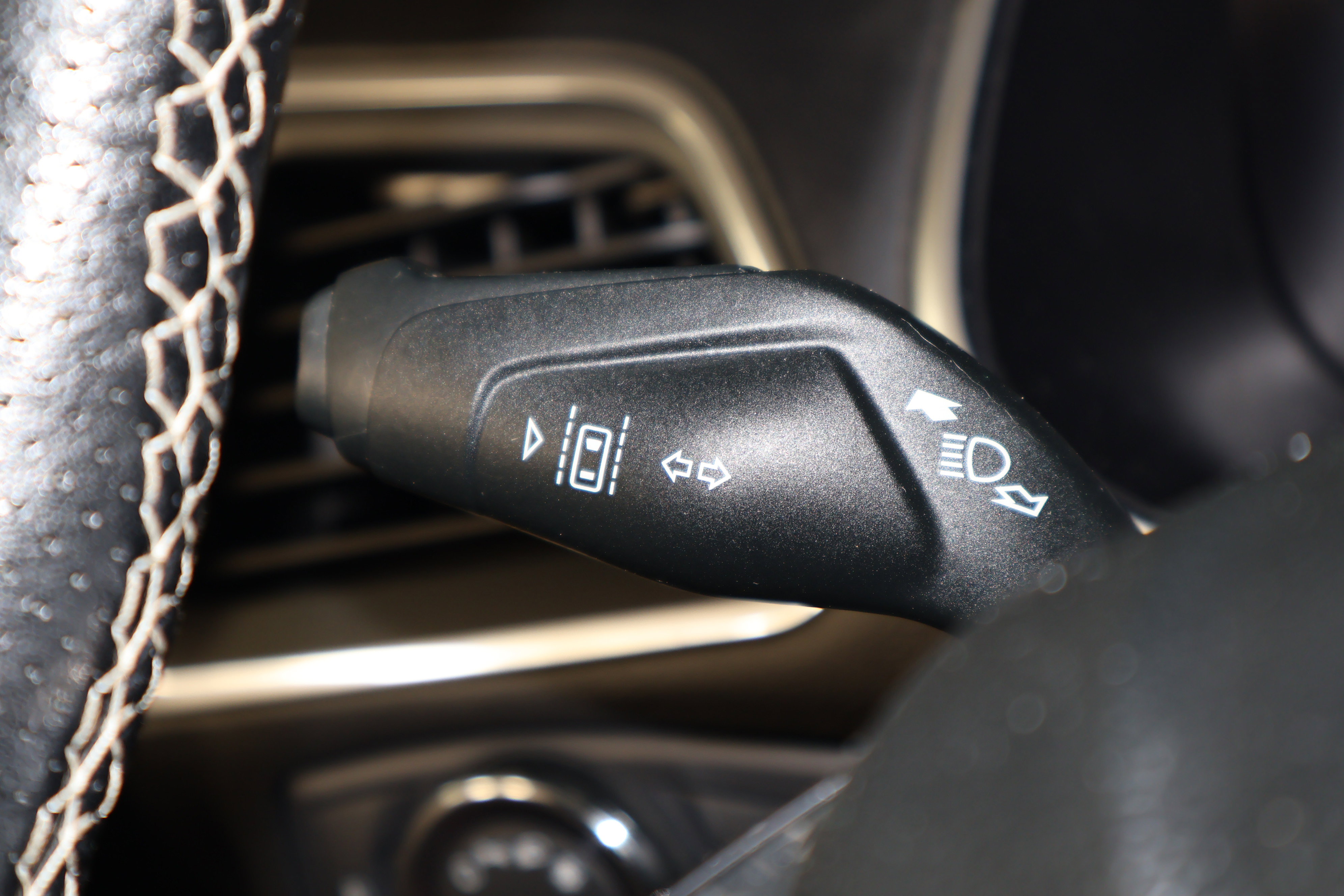 Used 2019 Ford Edge ST w/ Convenience Package image 24