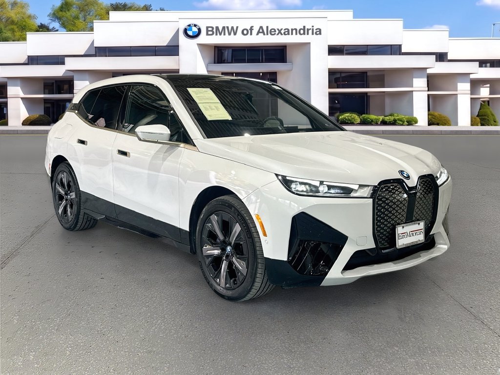 Certified 2024 BMW iX xDrive50 w/ Premium Package AWD/4WD image 3
