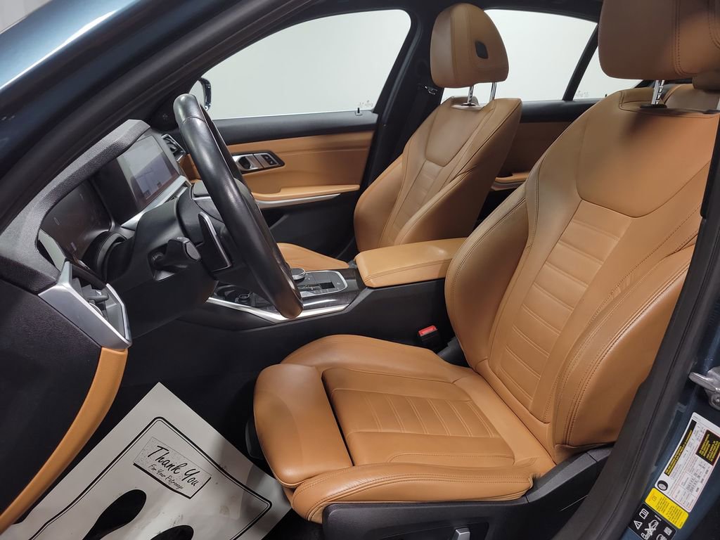 Used 2019 BMW 330i xDrive Sedan w/ Premium Package image 14