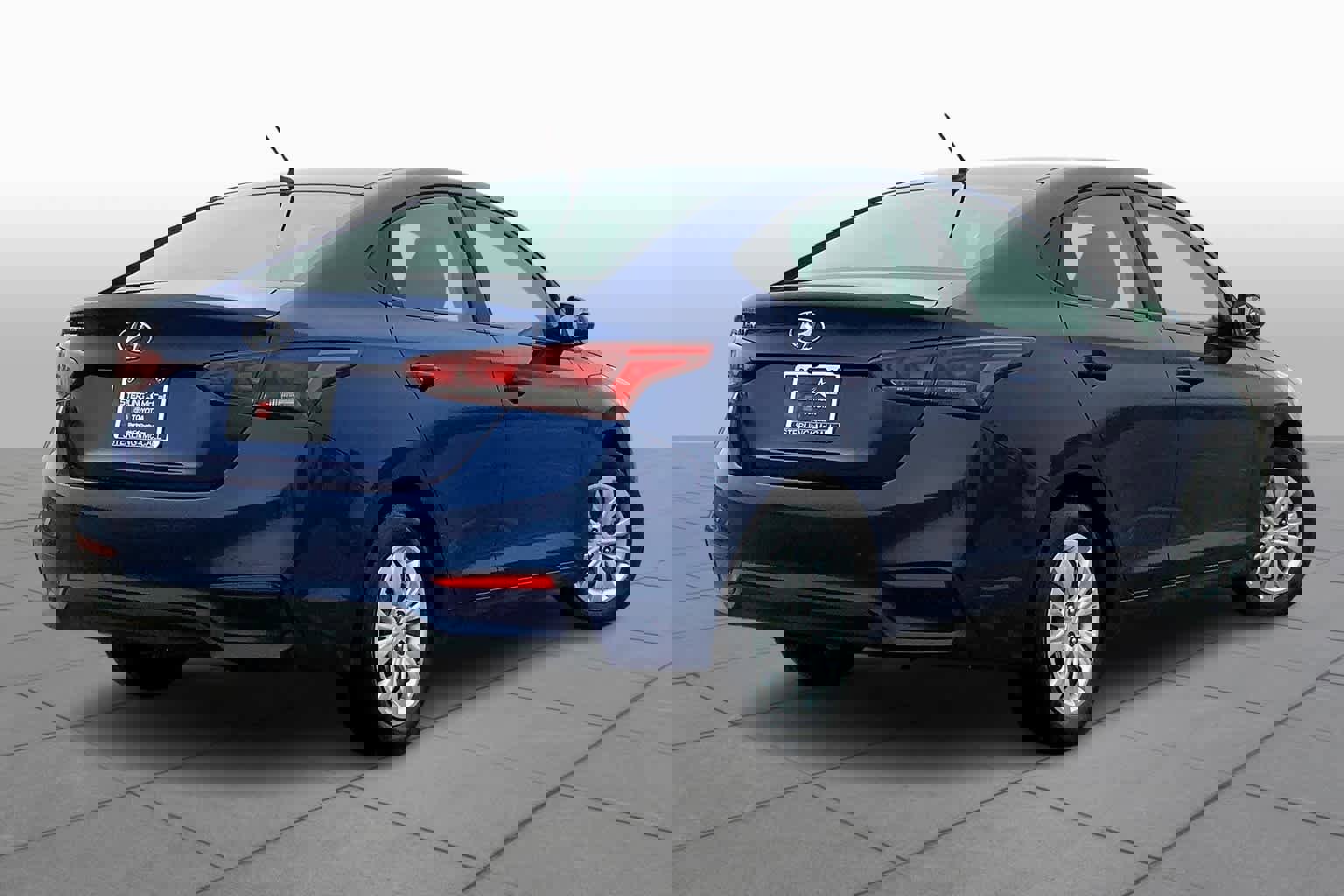 Used 2021 Hyundai Accent SE image 12