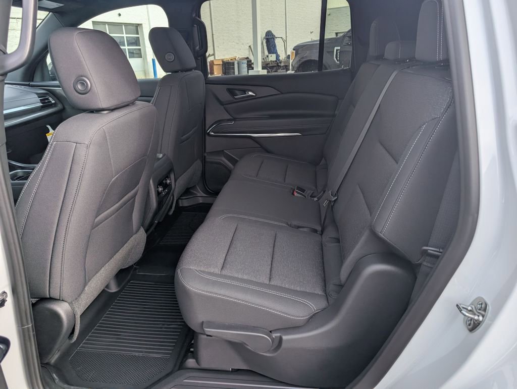 New 2026 Chevrolet Traverse LT w/ LPO, Floor Liner Package image 9