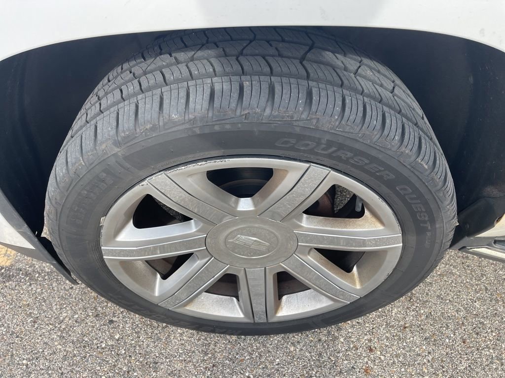 Used 2017 Cadillac Escalade ESV Luxury image 24