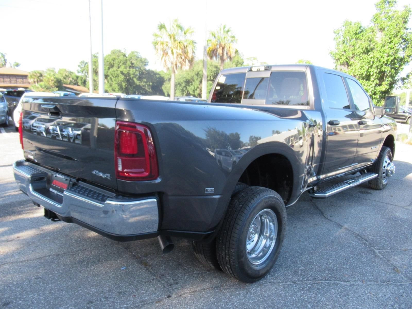 New 2026 RAM 3500 Big Horn AWD/4WD image 7