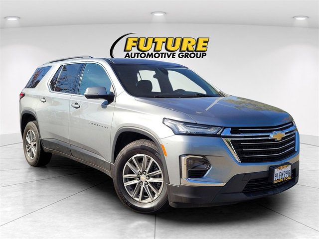 Used 2023 Chevrolet Traverse LT