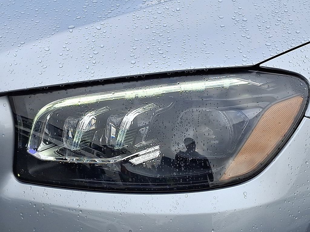 Used 2022 Mercedes-Benz GLS 450 4MATIC image 9