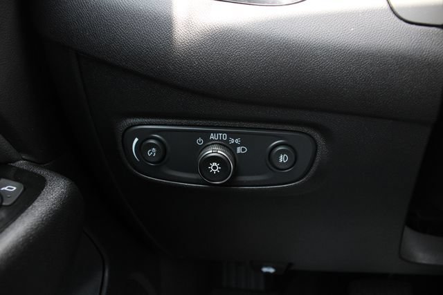 Used 2024 Chevrolet Equinox Premier AWD/4WD image 10