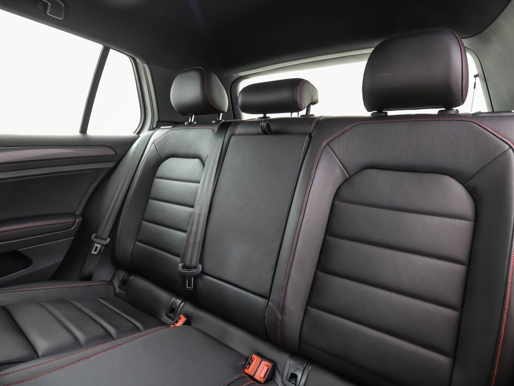 Used 2019 Volkswagen GTI SE w/ SE Experience Package image 22