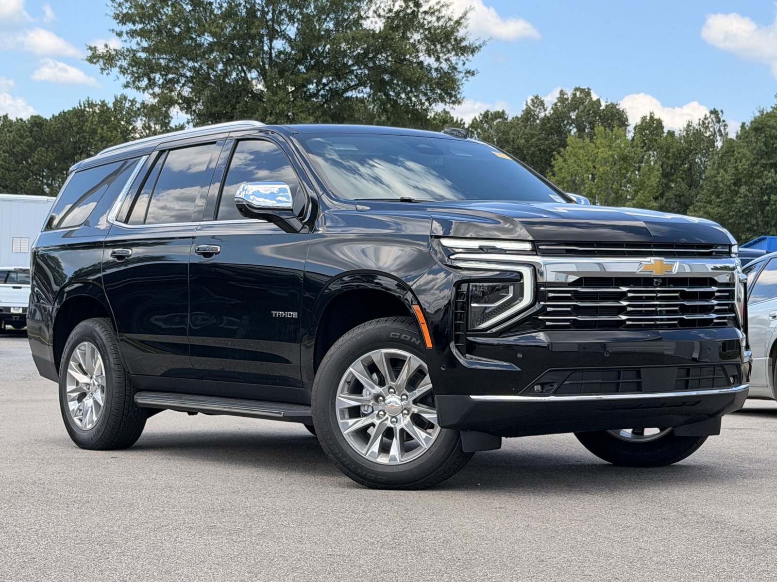 Used 2026 Chevrolet Tahoe Premier w/ Sun And Tow Package AWD/4WD image 2