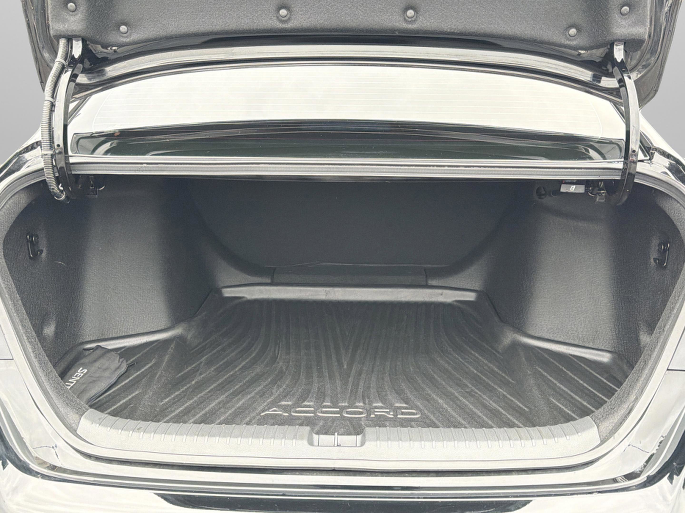 Used 2024 Honda Accord LX image 29