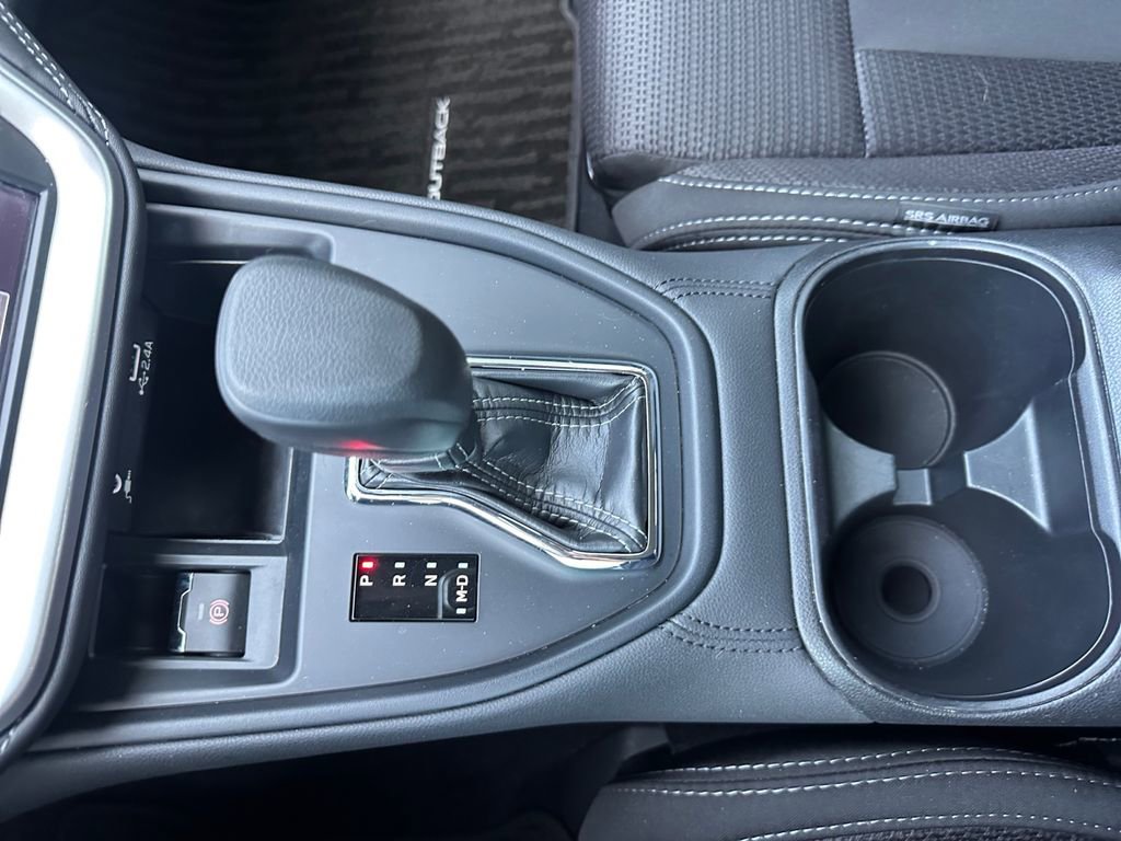 Used 2025 Subaru Outback image 14