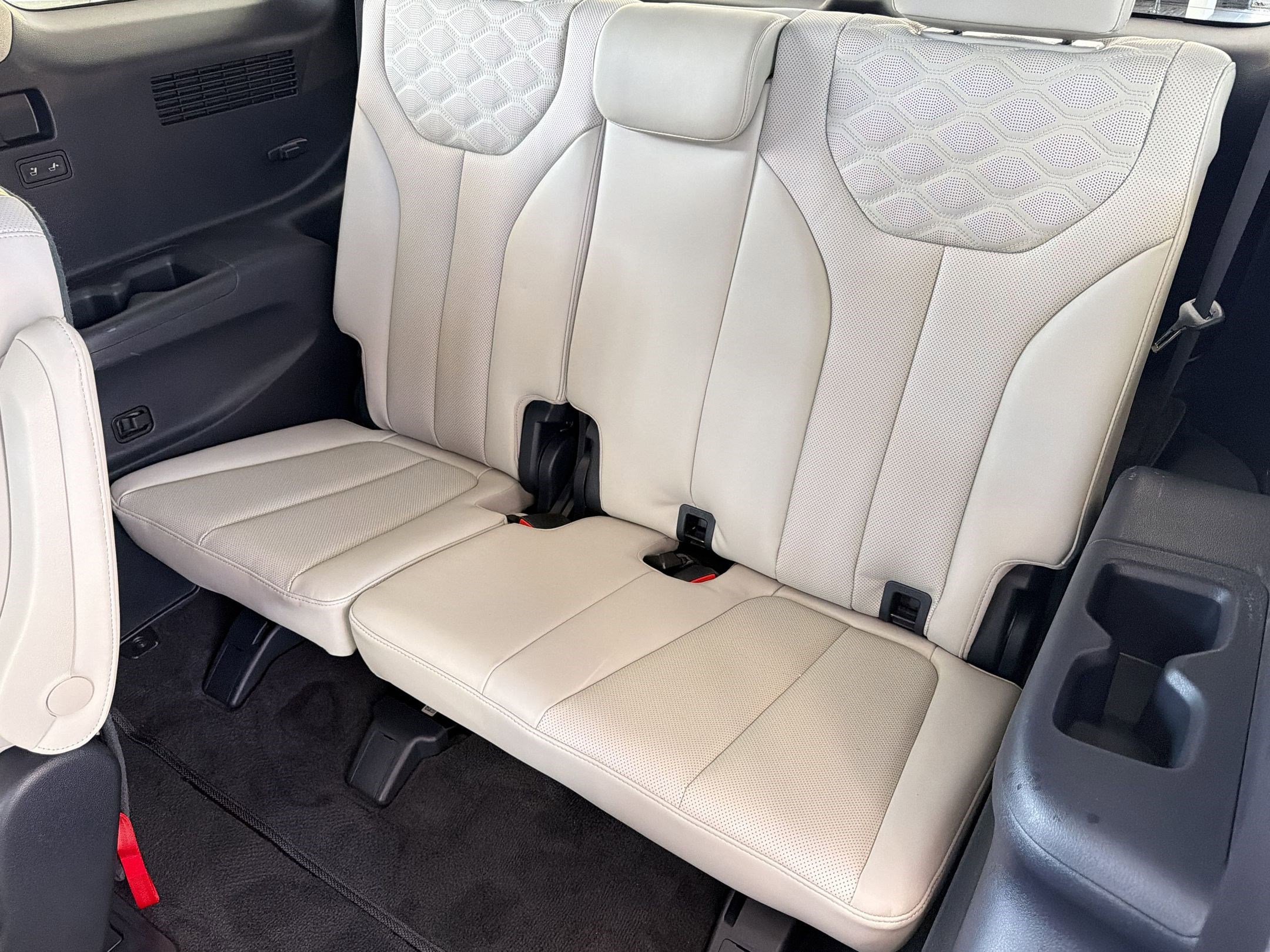 Used 2021 Hyundai Palisade Limited FWD image 37