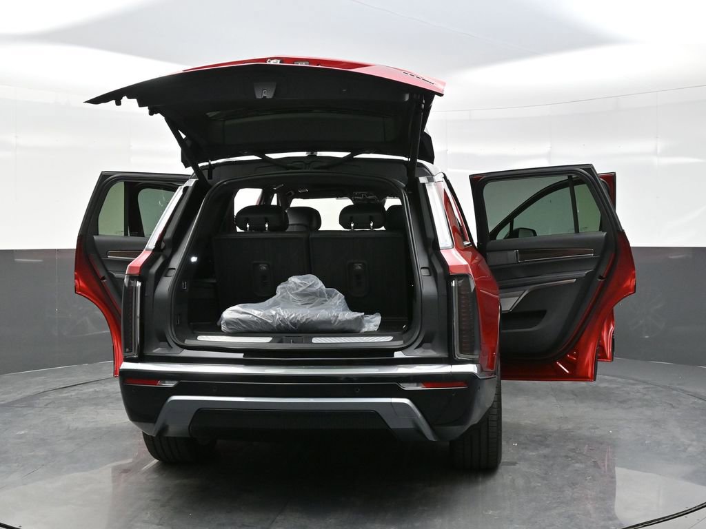 New 2026 Cadillac Vistiq Luxury w/ LPO, Floor Liner Package image 30