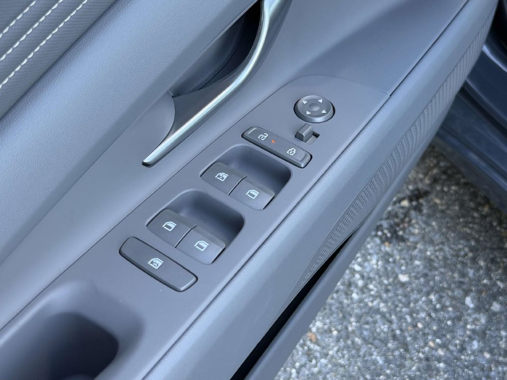 New 2026 Hyundai Elantra SEL Sport Premium FWD image 13