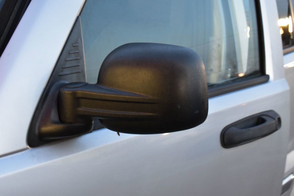 Used 2005 Jeep Liberty Limited image 34