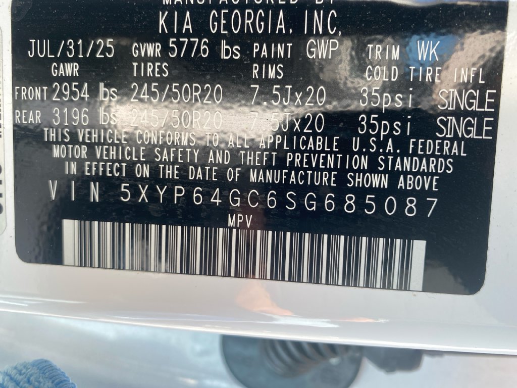 Used 2025 Kia Telluride S FWD image 32