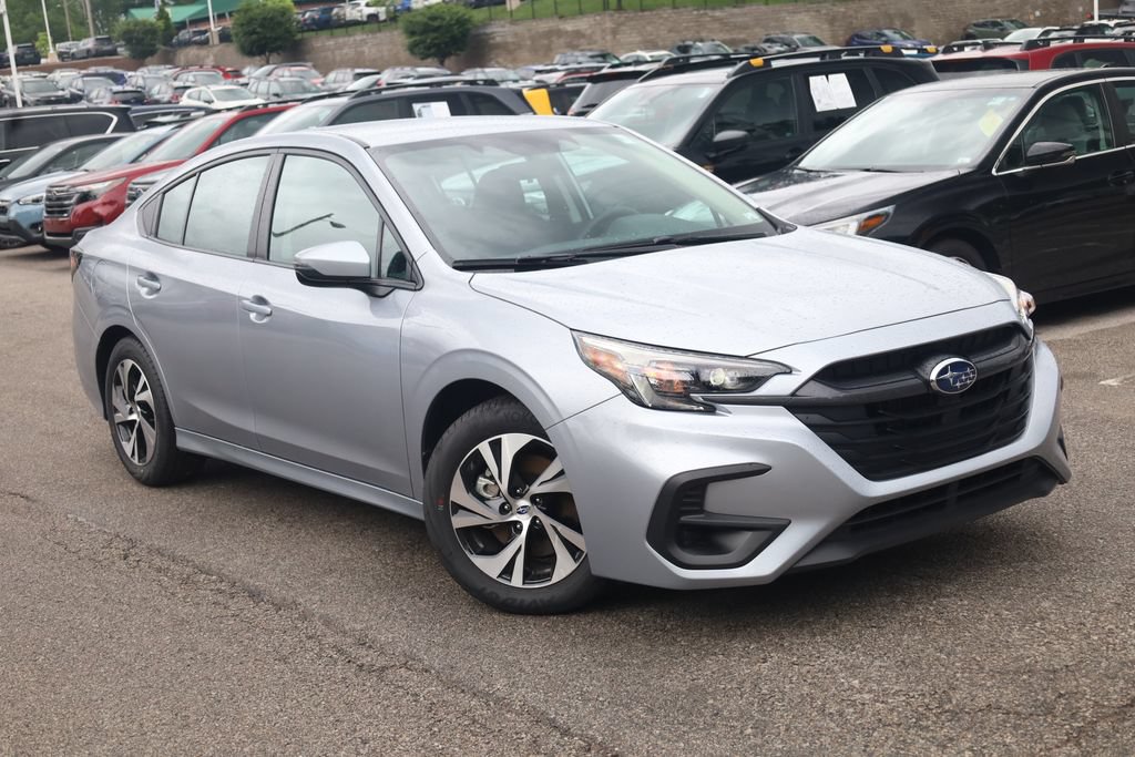 Certified 2025 Subaru Legacy Premium AWD/4WD image 2