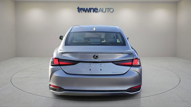 Used 2025 Lexus ES 300h w/ Premium Package image 30