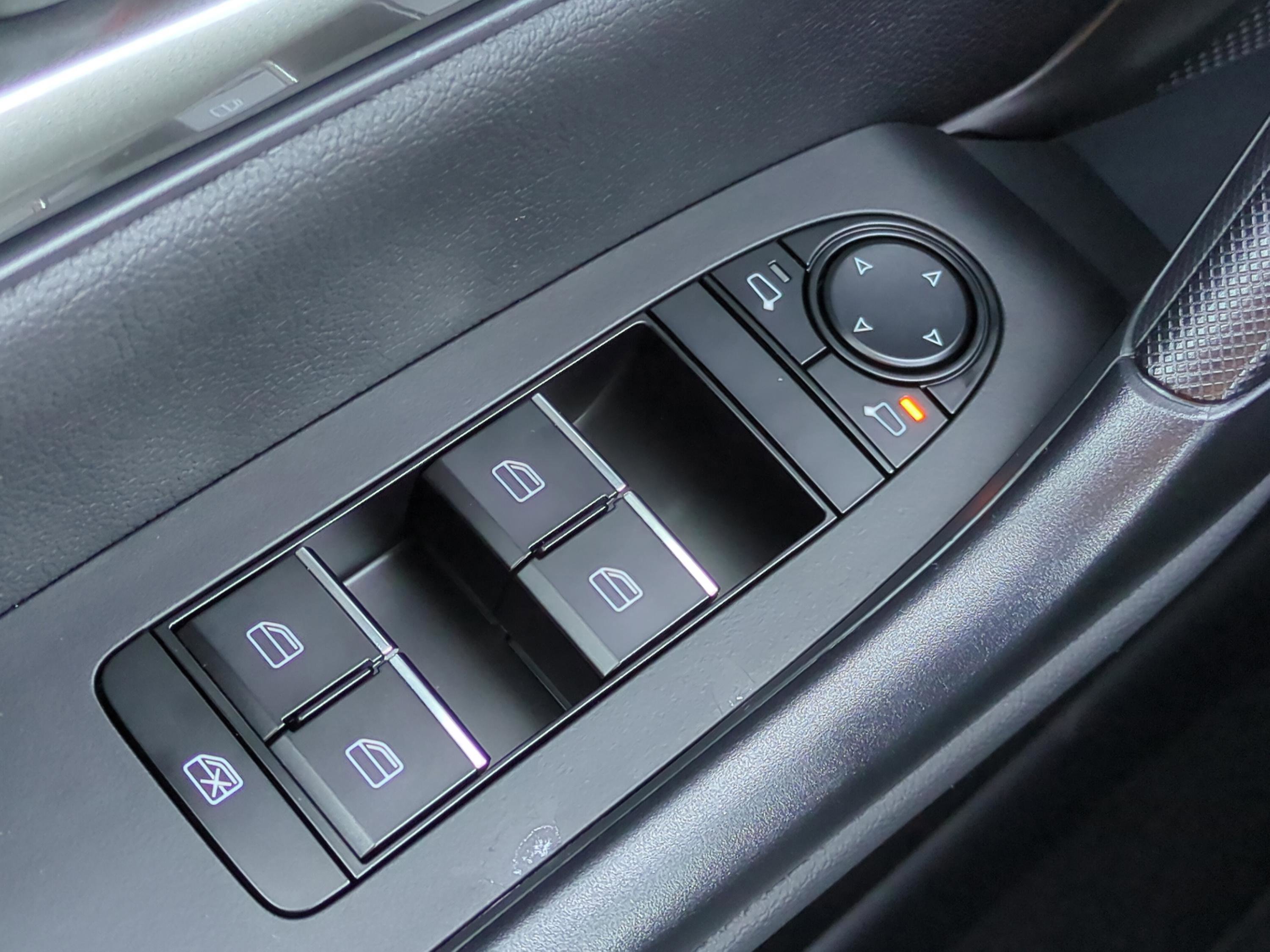 Certified 2025 MAZDA CX-50 AWD 2.5 S w/ Preferred Package image 19