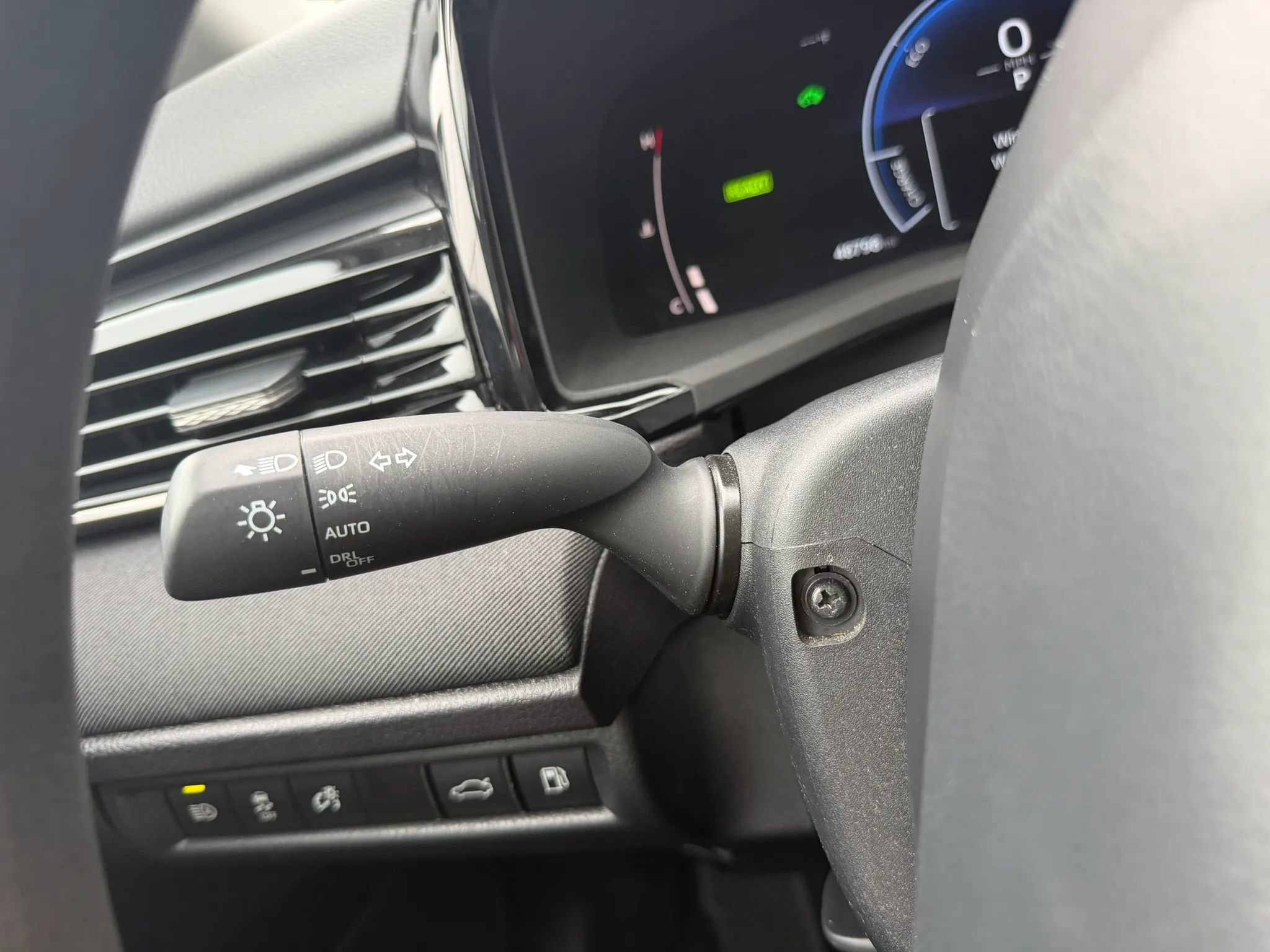 Used 2025 Toyota Camry LE FWD image 18